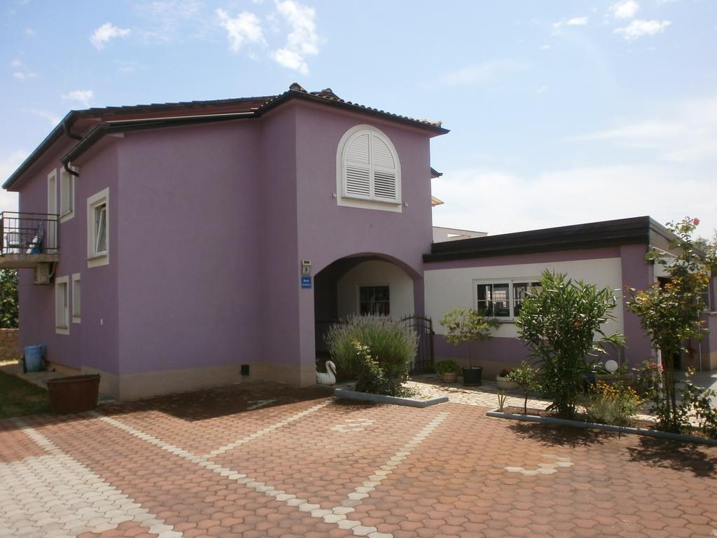 Villa Lory Krk Krk Town Exteriör bild